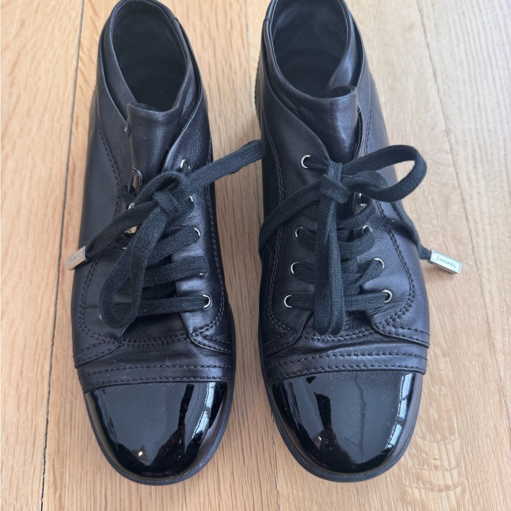 CHANEL Glossy Black Sneakers